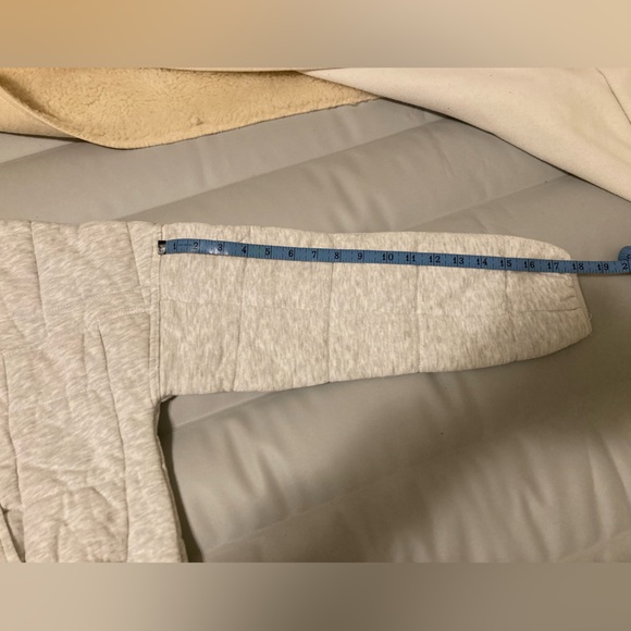 Cotton On GRAY Quilted Zip Through Fleece - Picture 6 of 6